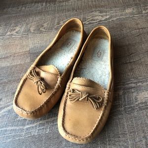 UGG Leather & Sheepskin Moccasins size 9 women’s